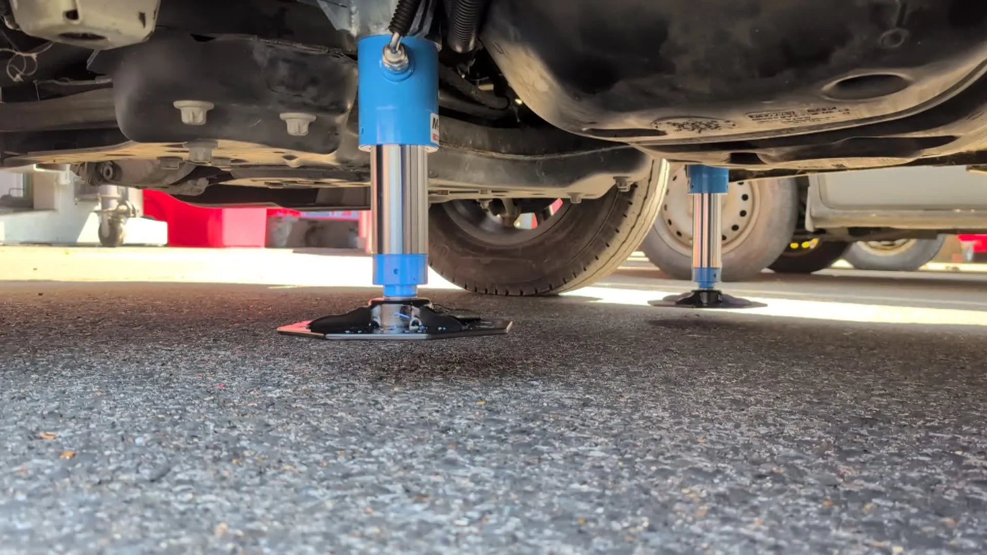M-Level hydraulic levelling leg fitted under a motorhome