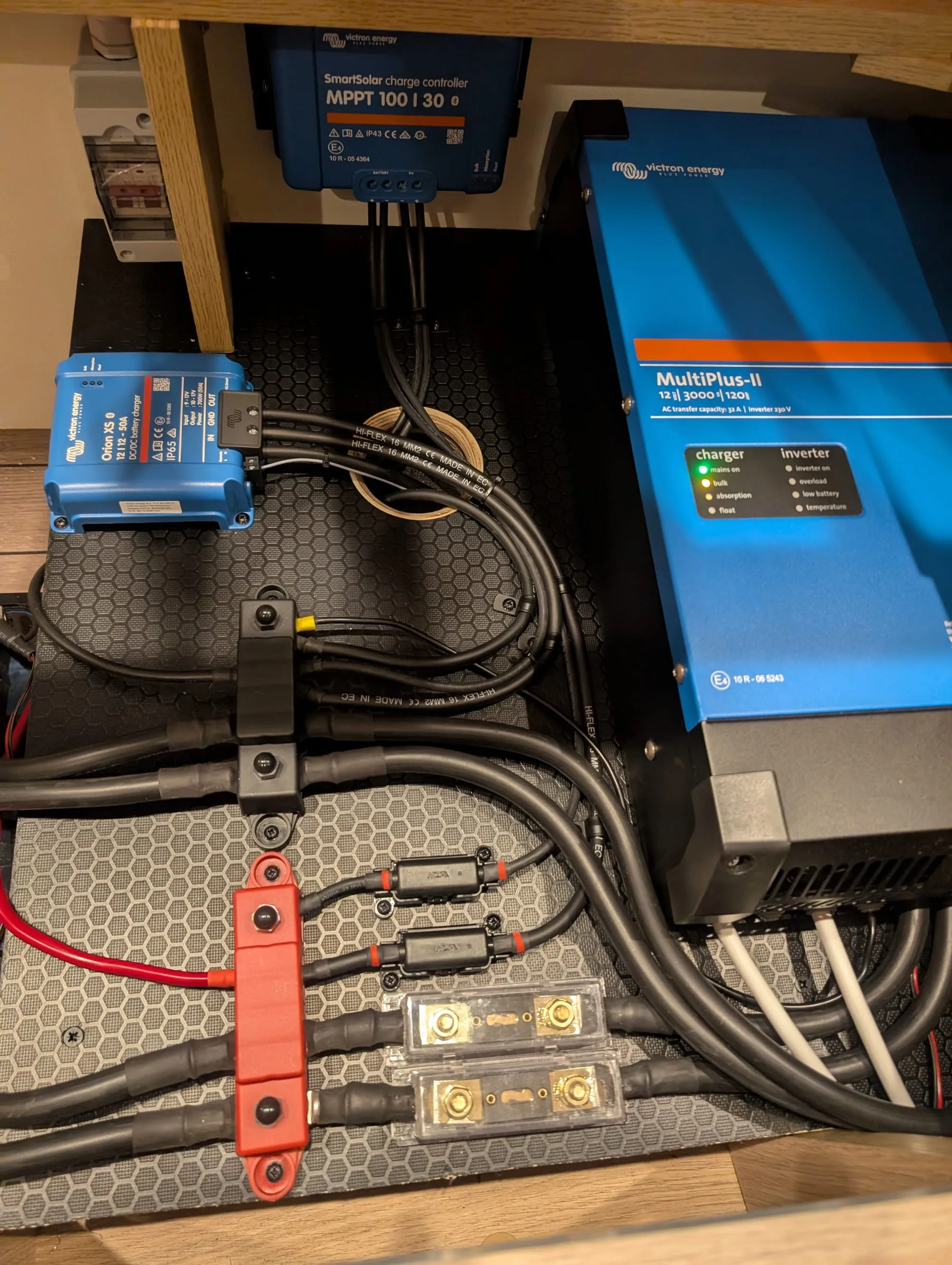 Victron MultiPlus and charge controller wiring
